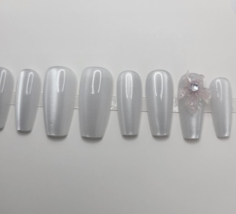 white petal dream