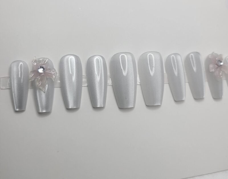 white petal dream