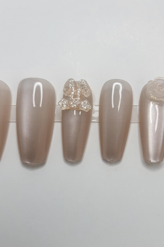 blush & noir love